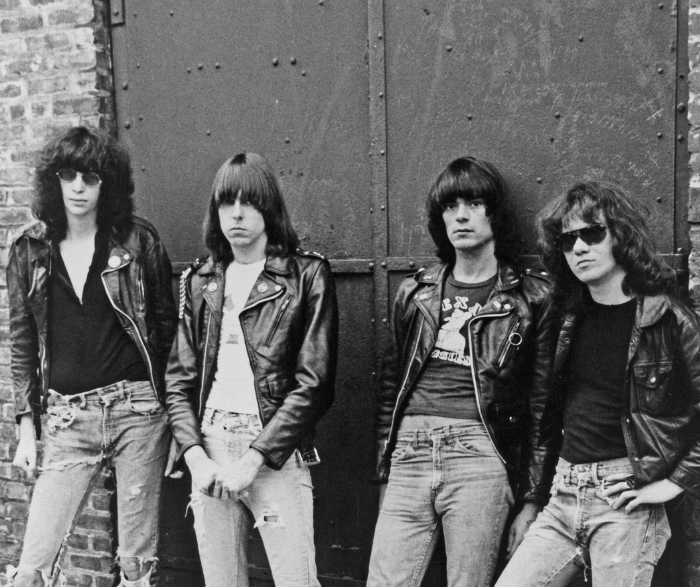 Biografia: Ramones – Os Pioneiros do Punk que Redefiniram o Rock para Sempre