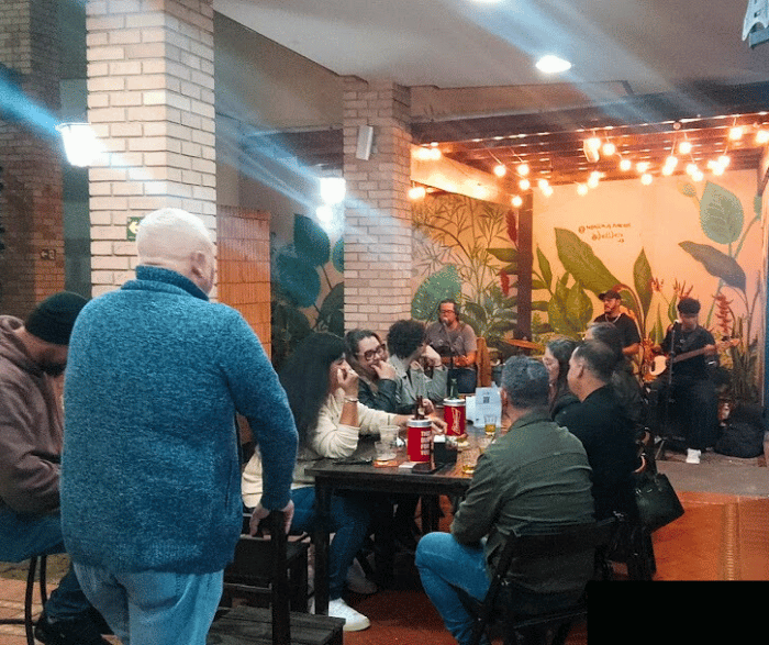 Faith Garden aquece a Varandas dos Amigos em noite fria