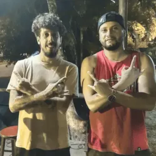 Duo Rock Zero13: A Versatilidade de Fabio Zero e a Sintonia Perfeita no Quintal do Cibra